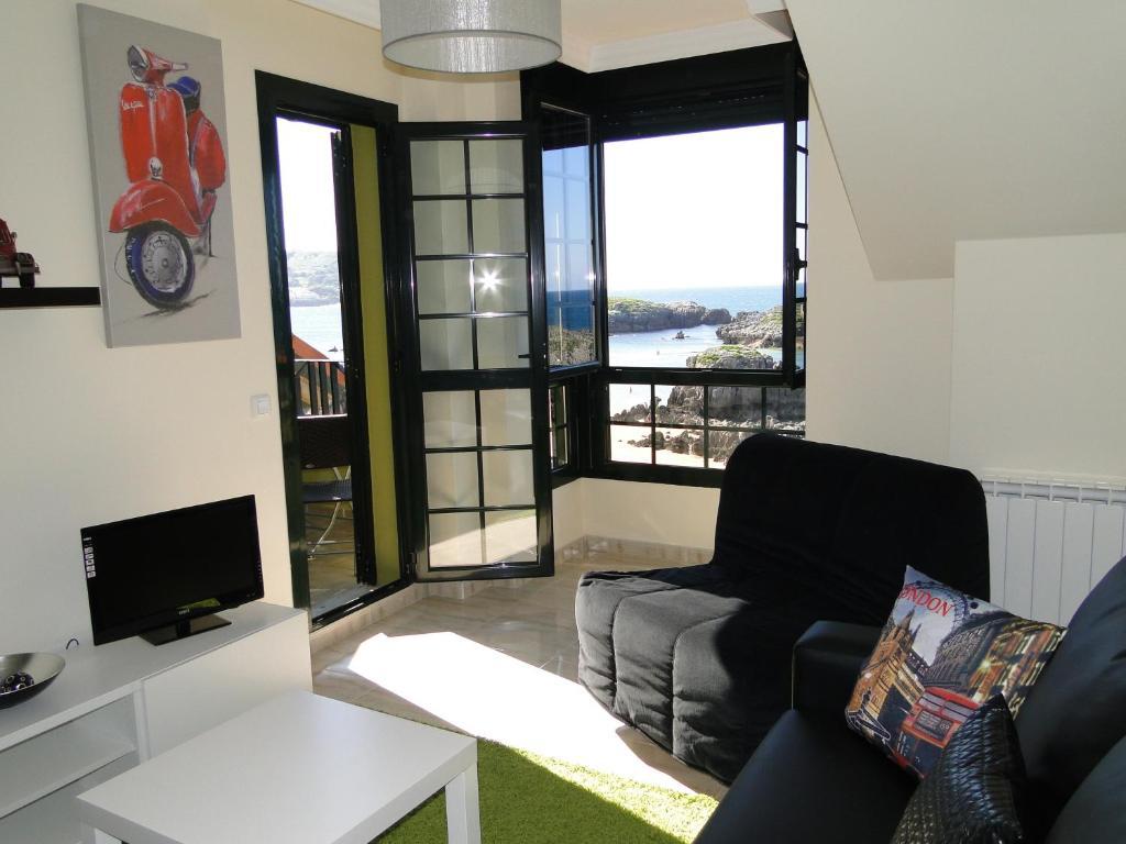 Apartamentos El Pinedo 노하 객실 사진