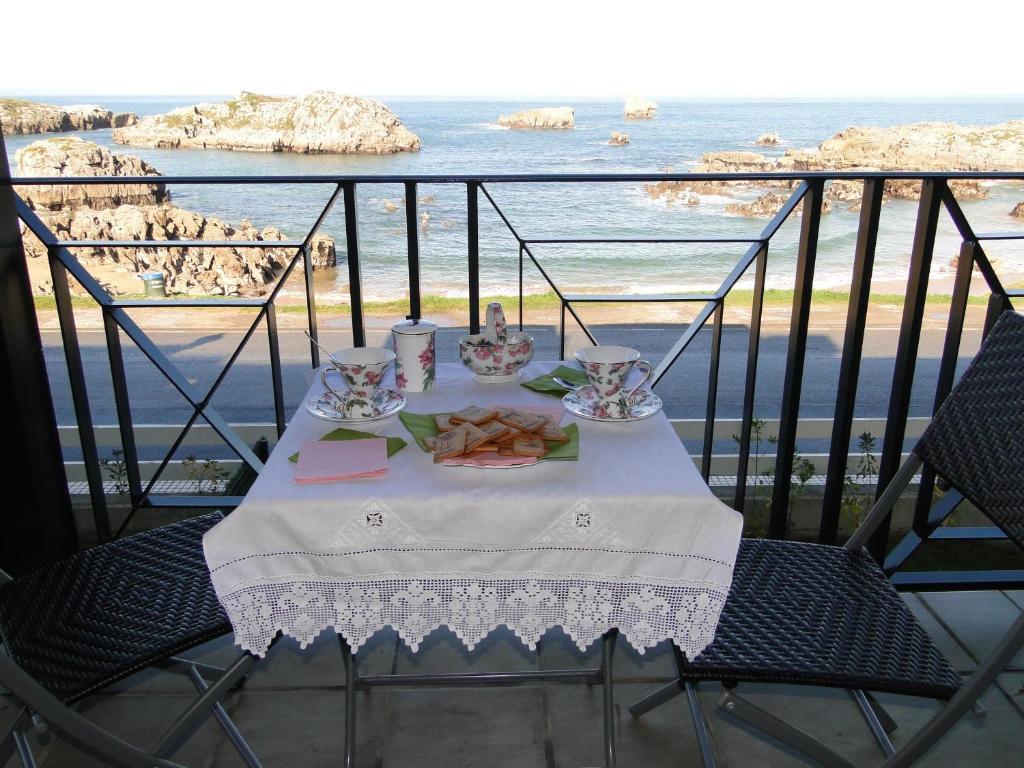 Apartamentos El Pinedo 노하 객실 사진