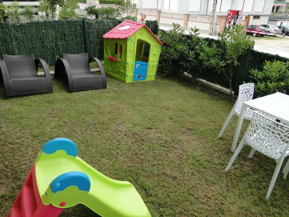 Apartamentos El Pinedo 노하 외부 사진